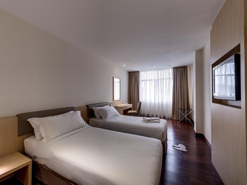 Rocana Hotel Куантан Екстер'єр фото