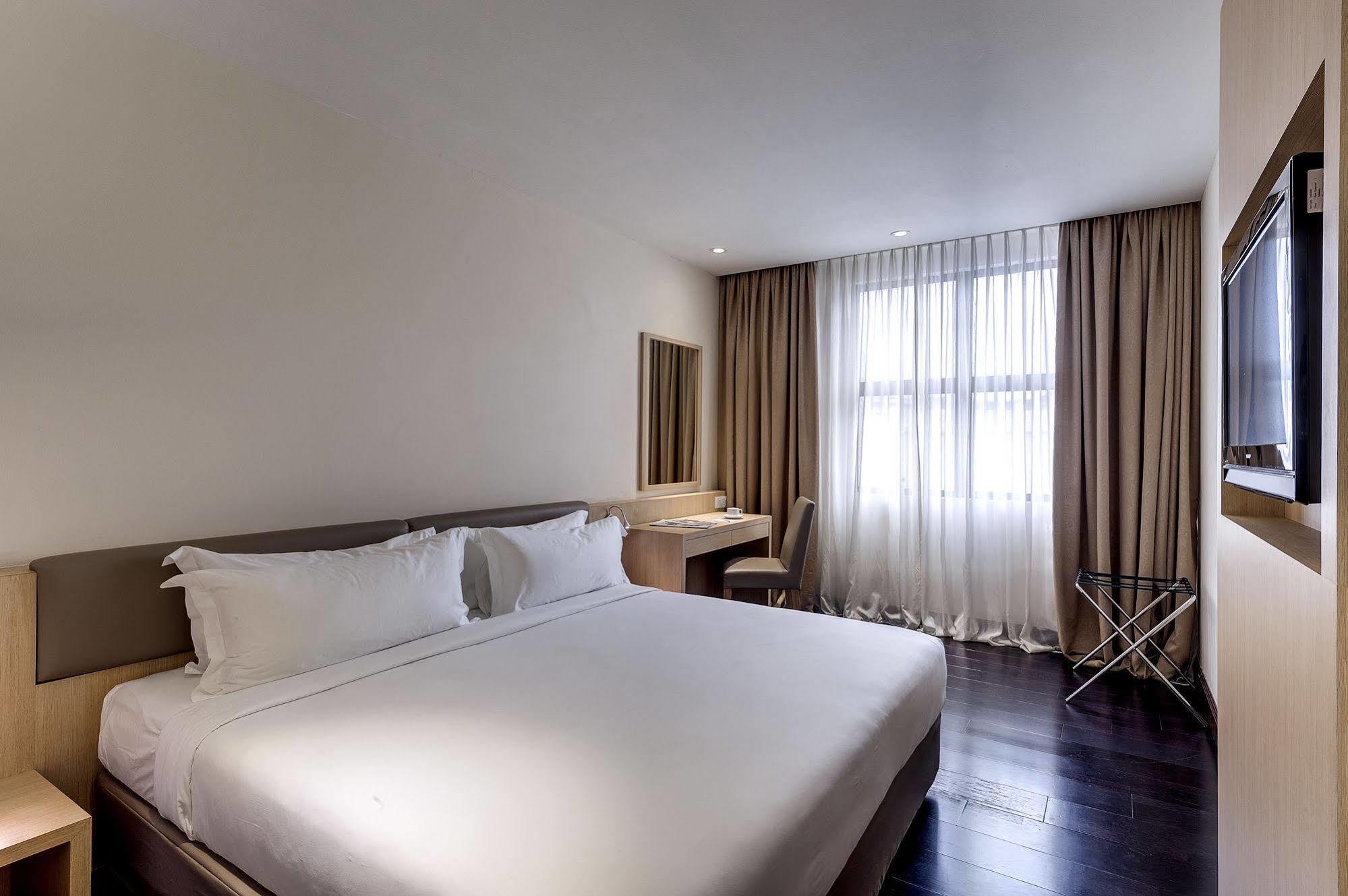 Rocana Hotel Куантан Екстер'єр фото